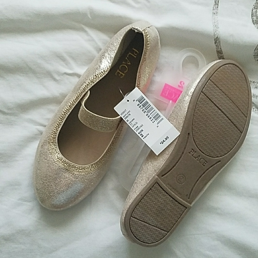 Girl's shoes